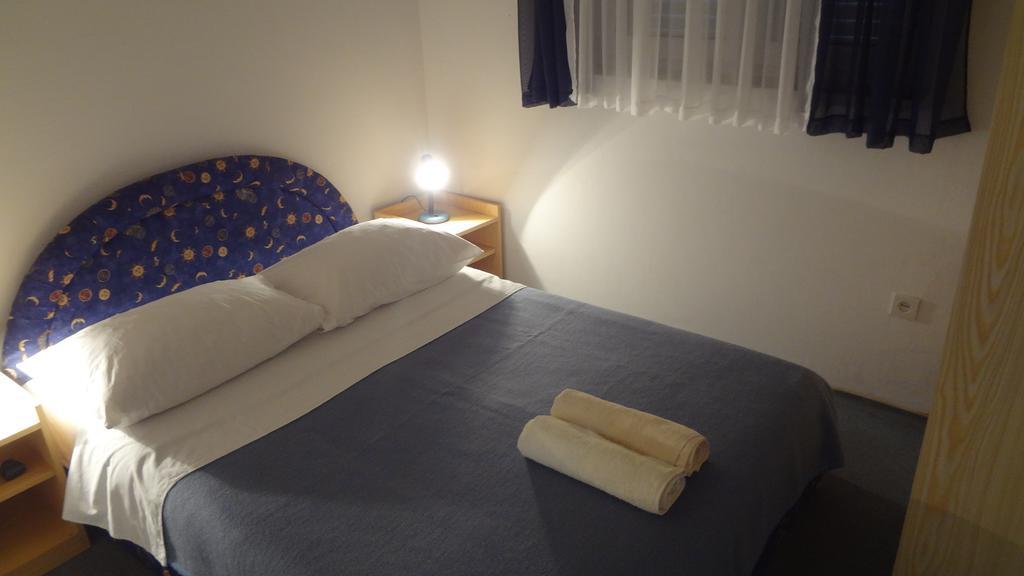 Apartments Danijela Tribalj Chambre photo